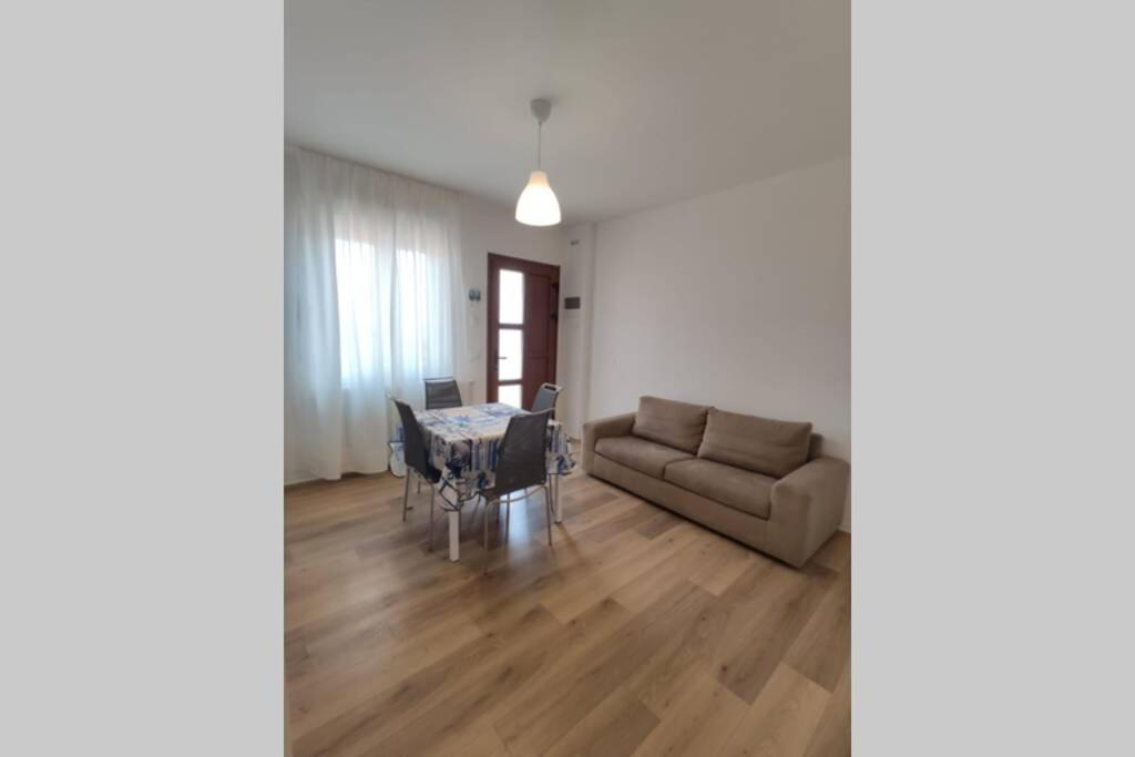 Delta D Piazza Marina- 50 Mt Dal Mare - Immobil Relax Appartement Lido di Jesolo Buitenkant foto